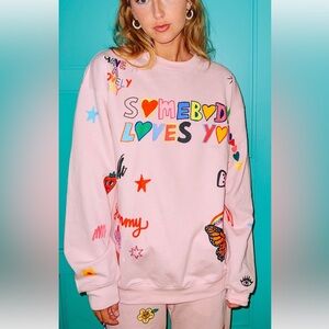 Mayfair Group Somebody Loves You pink crew neck sweatshirt One Size
